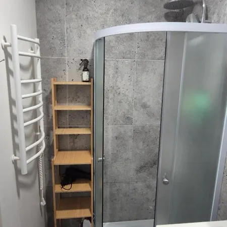 Cozy Place Near Bus Station Apartment