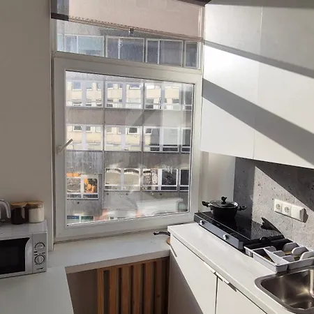Cozy Place Near Bus Station Apartment *